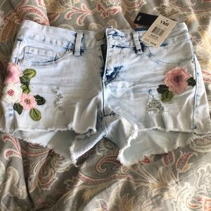 NWT Light Washed Jean Shorts with Flower Detail